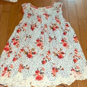 Very Elegant flower design Tank Top
